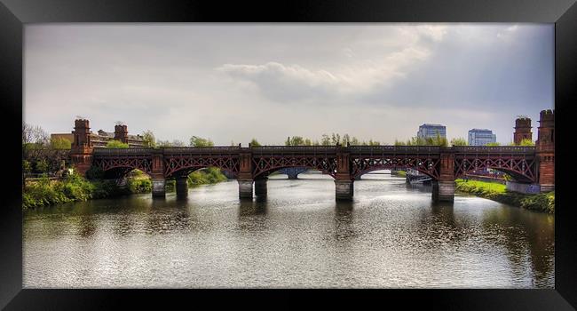 St. Enoch Bridge Framed Print by Tom Gomez