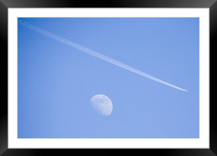 Fly me over the moon Framed Mounted Print by Ian Middleton