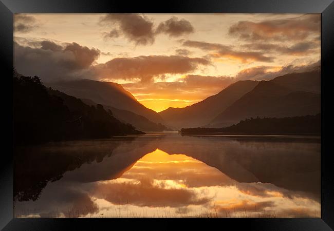 Sunrise at Llyn Padarn Framed Print by Gail Johnson