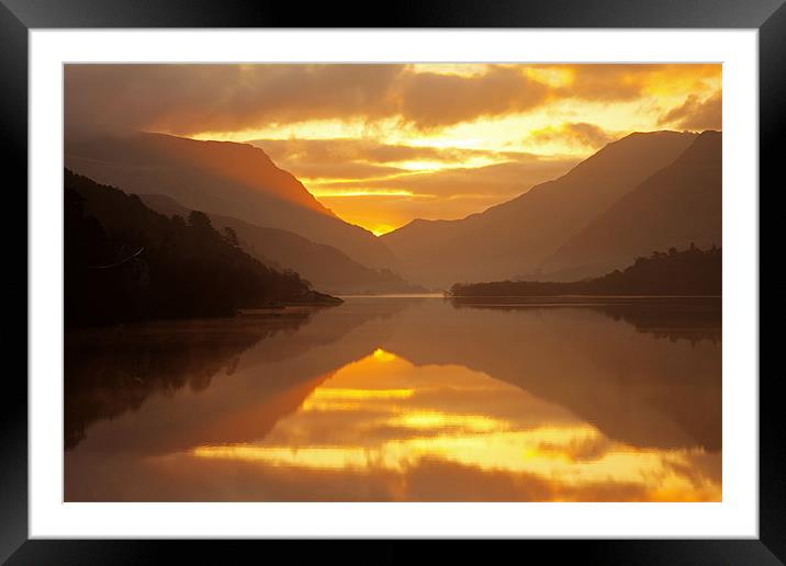Sunrise at Llyn Padarn Framed Mounted Print by Gail Johnson