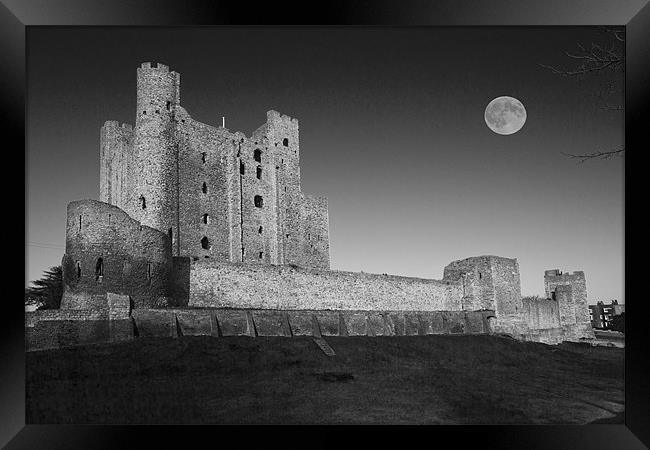 Rochester Castle Kent bw Framed Print by David French