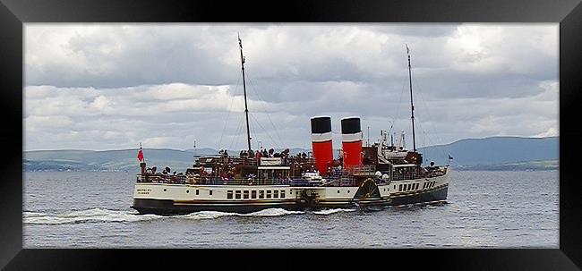 The Waverley Paddle Steamer Framed Print by Dawn Gillies