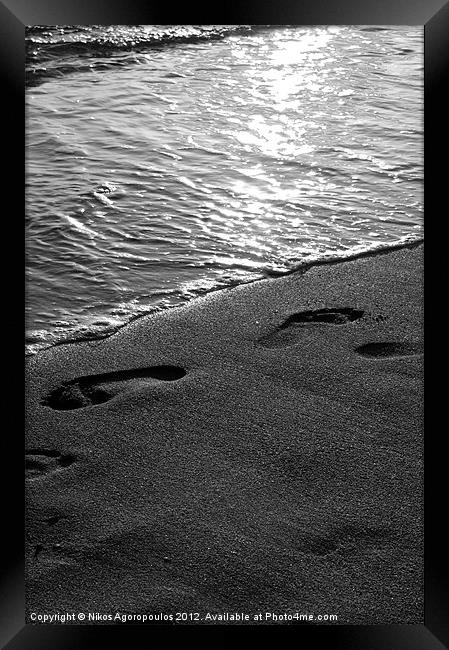 footprints on the sand Framed Print by Alfani Photography