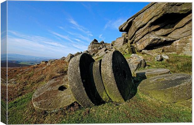 Stannage Edge, Hathersage. Barney's Wheels Canvas Print by Alan Matkin