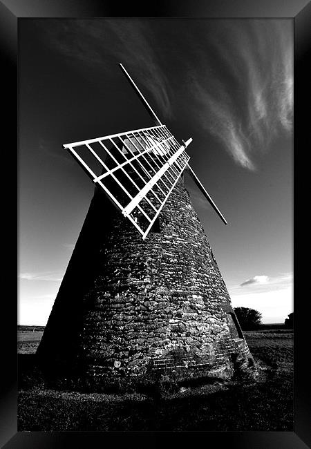 Halnaker windmill Framed Print by richard jones