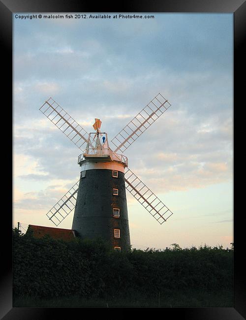 Windmill at Sunset. Framed Print by malcolm fish