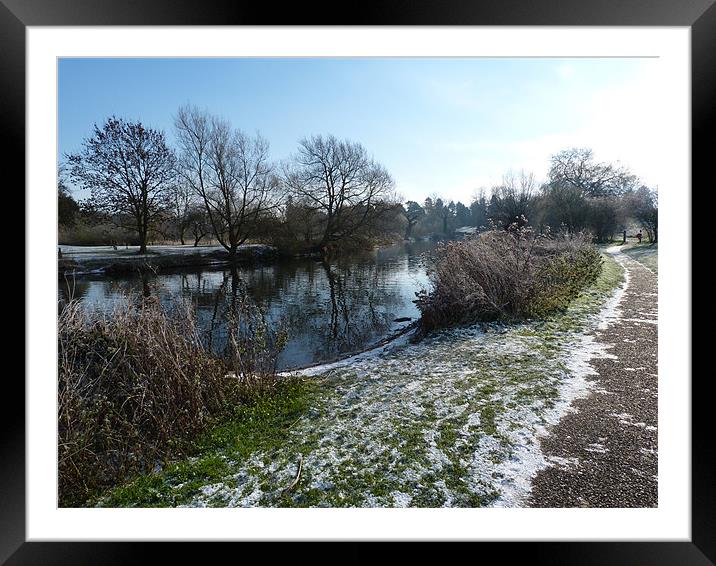 Winter on the River Avon Framed Mounted Print by simon brown