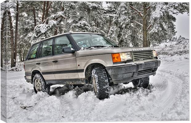 Range Rover P38 in the Snow Canvas Print by Eddie Howland