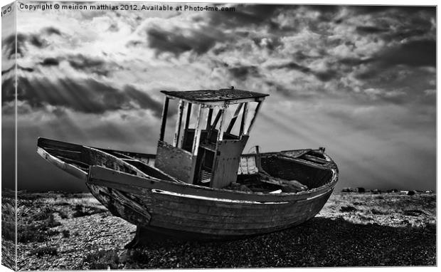 dungeness in mono Canvas Print by meirion matthias