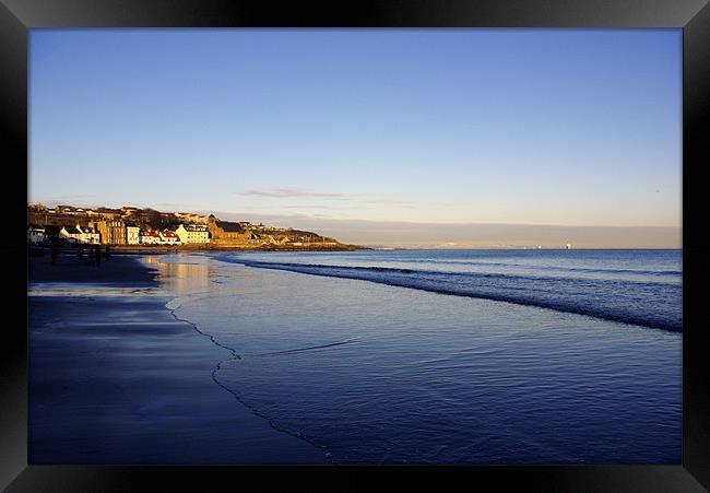 Kinghorn Seashore Framed Print by Lee Osborne