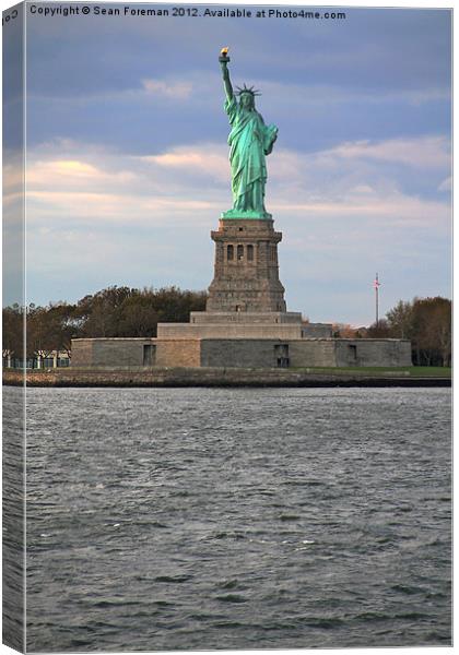Statue of Liberty Canvas Print by Sean Foreman