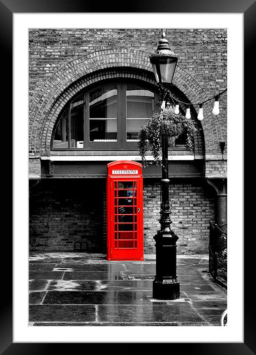 British Red phonebox Framed Mounted Print by Sara Messenger