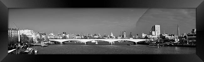 Thames panorama, weather front clearing BW Framed Print by Gary Eason