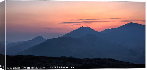 Snowdon gradation Canvas Print by Rory Trappe