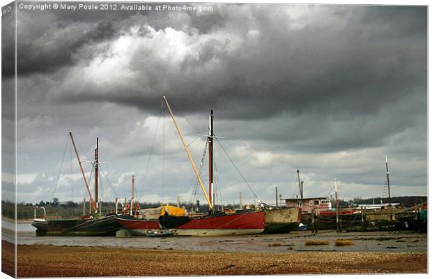 Tide Out at Pin Mill Canvas Print by Mary Poole