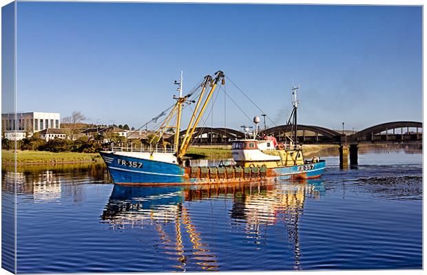 Kirkcudbright Fishing Boat Reflections Canvas Print by Derek Beattie