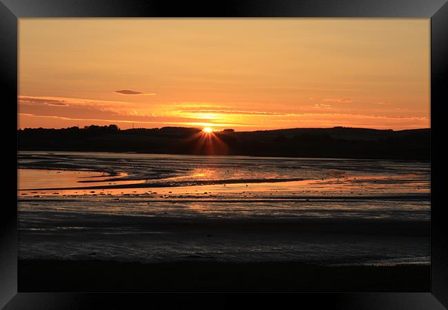Sunset at River Ythan, Newburgh Framed Print by Graeme Raffan
