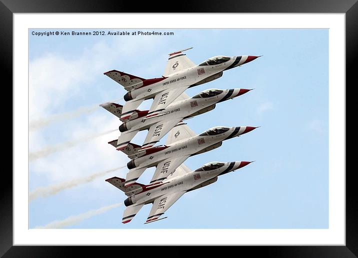 Thunderbirds F16 display team Framed Mounted Print by Oxon Images