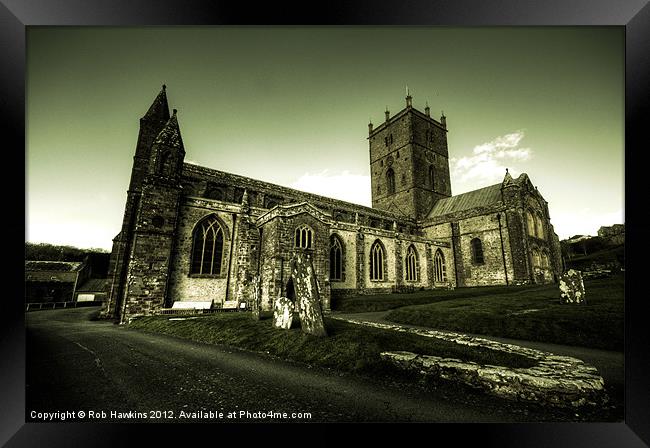 St Davids Cathedral Framed Print by Rob Hawkins