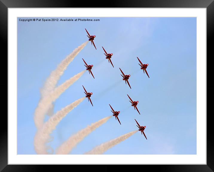 Red Arrows - Evening Flight Framed Mounted Print by Pat Speirs