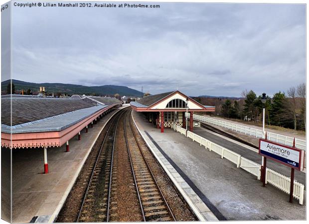 Aviemore Railway Station. Canvas Print by Lilian Marshall