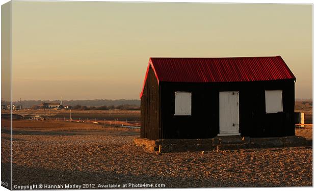 Lonely Beach Hut in Rye Canvas Print by Hannah Morley