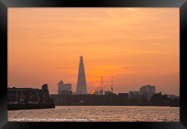 River Thames Sunset Framed Print by Dawn O'Connor