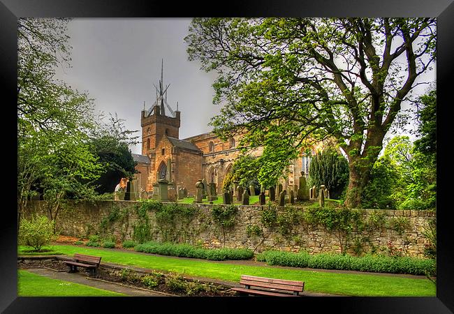 St Michaels at Linlithgow Framed Print by Tom Gomez