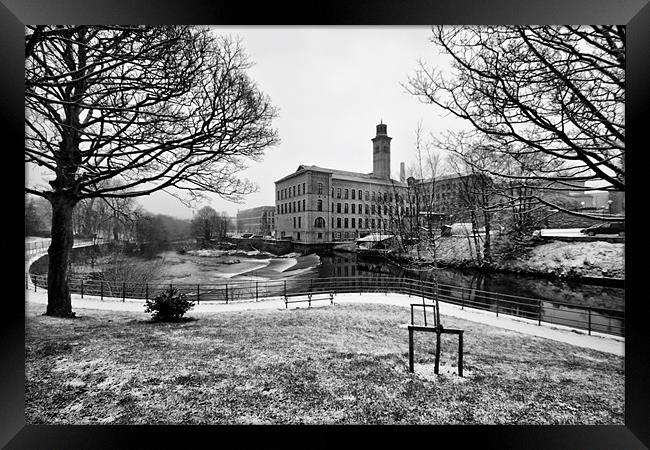 salts mill saltaire west yorkshire Framed Print by simon sugden