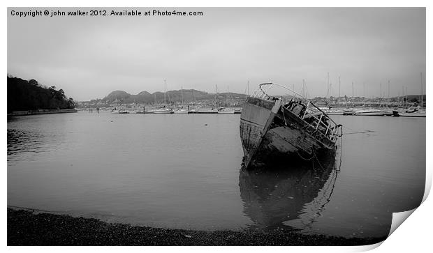 Boat Grounded Print by john walker