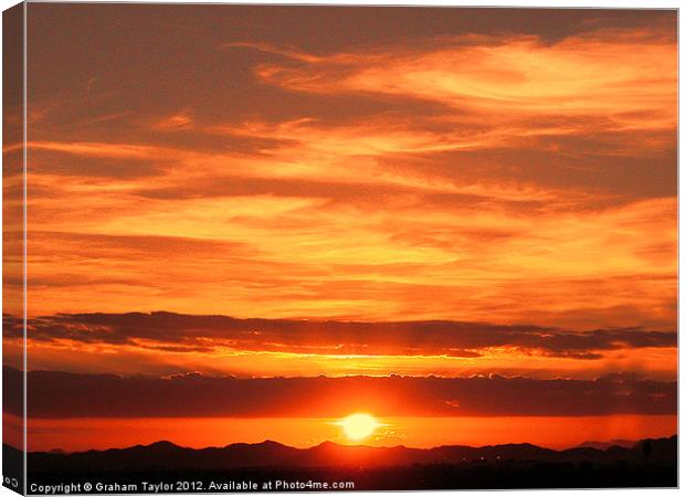 Shades of Golden Sunrise Canvas Print by Graham Taylor