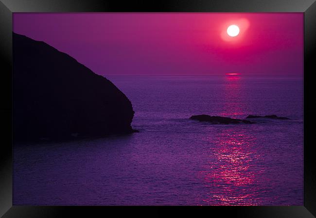 portreath sunset Framed Print by keith sutton