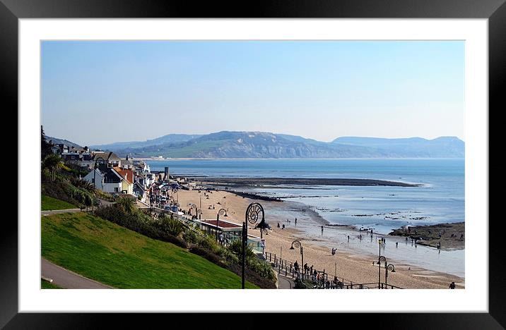 Lyme Bay, Dorset Framed Mounted Print by suzie Attaway