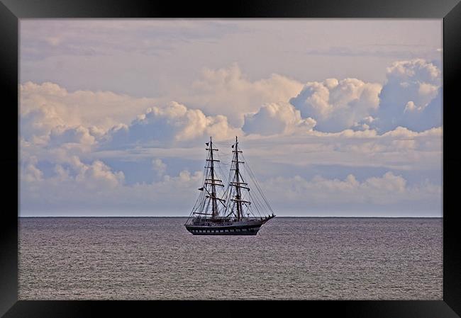 waiting for a fair wind Framed Print by keith sutton