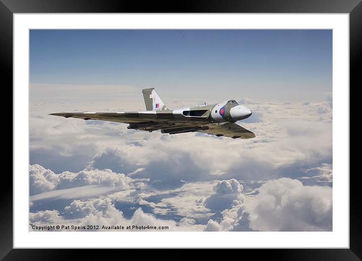 Avro Vulcan Framed Mounted Print by Pat Speirs