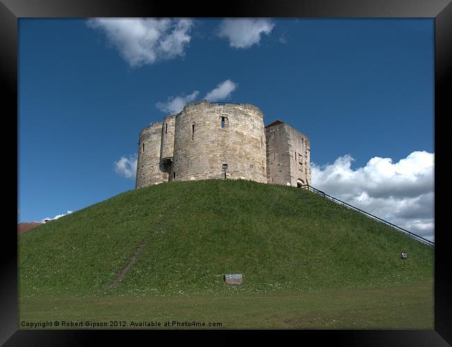 Clifford's Tower in York  historical building. Framed Print by Robert Gipson