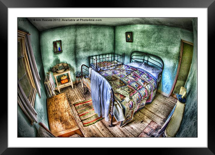 whitakers bedroom Framed Mounted Print by kim Reeves