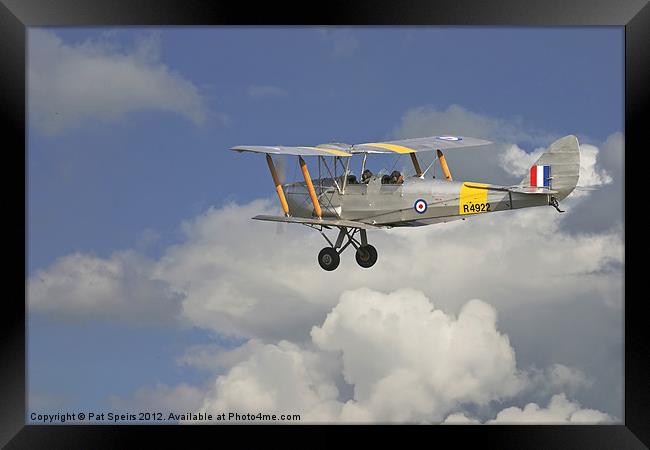 DH82 Tiger Moth Framed Print by Pat Speirs