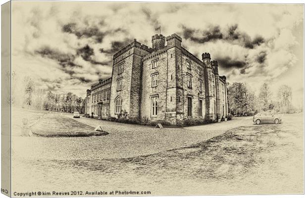 chiddingstone castle kent Canvas Print by kim Reeves
