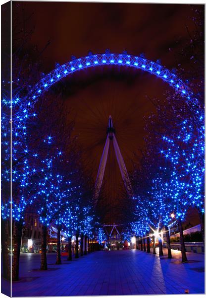 London Eye Canvas Print by Andrew Holland
