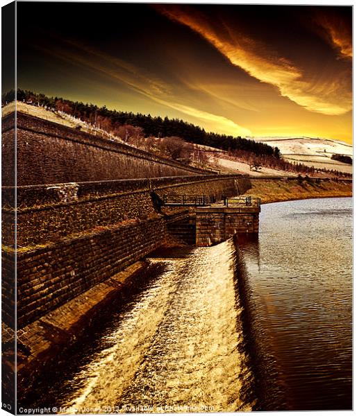 Dawn over Woodhead Canvas Print by K7 Photography