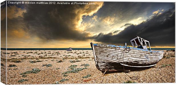colour at dungeness Canvas Print by meirion matthias