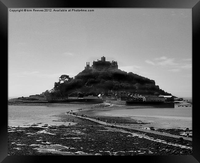 St Michael's Mount Framed Print by kim Reeves