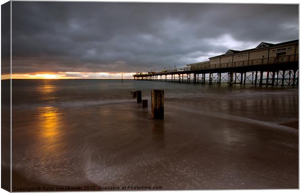 Teignmouth Pier Canvas Print by R K Photography
