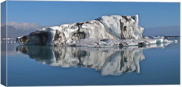 Icelandic Iceberg reflections  Canvas Print by mark humpage
