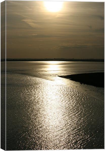 sunset over breydon water Canvas Print by dennis brown