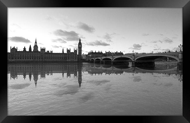 London Skyline bw Framed Print by David French