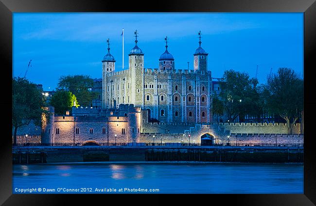 Tower of London at Night Framed Print by Dawn O'Connor