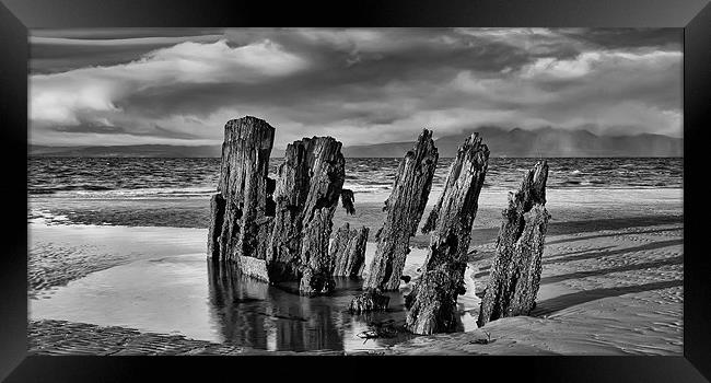 Wreck Remains Framed Print by Sam Smith
