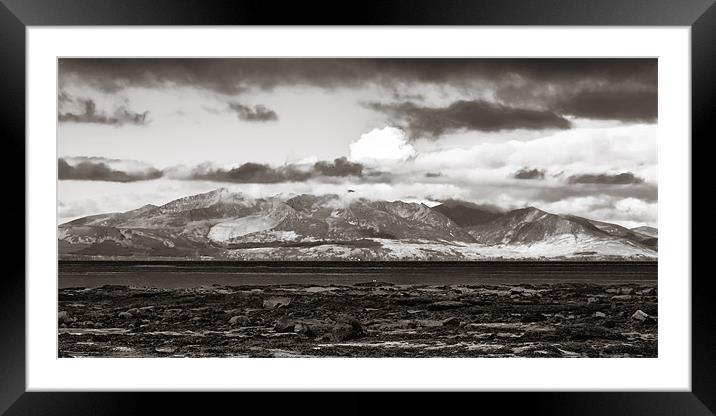 Arran in Black and White Framed Mounted Print by Sam Smith